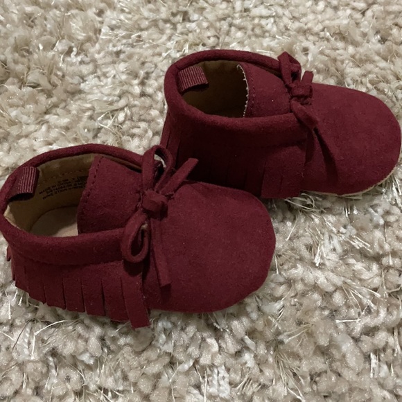 Old Navy Baby Moccasins - Picture 2 of 3